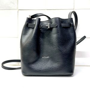 Matt&Nat vegan leather bucket bag